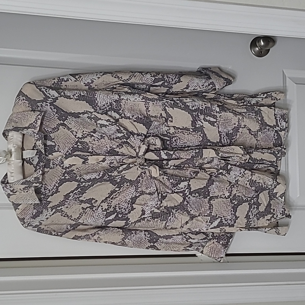 H & M button up snake skin blouse with bow front/ back option
